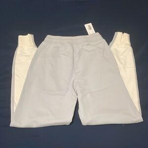 NWT outdoor voices dove/bone two toned cuffed with front pocket jogger sweats